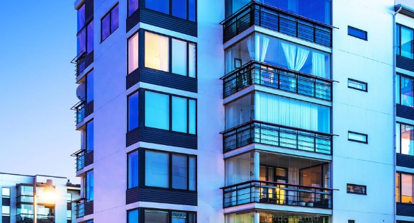 Imagine cu un ansamblu rezidențial modern în Chișinău, Republica Moldova